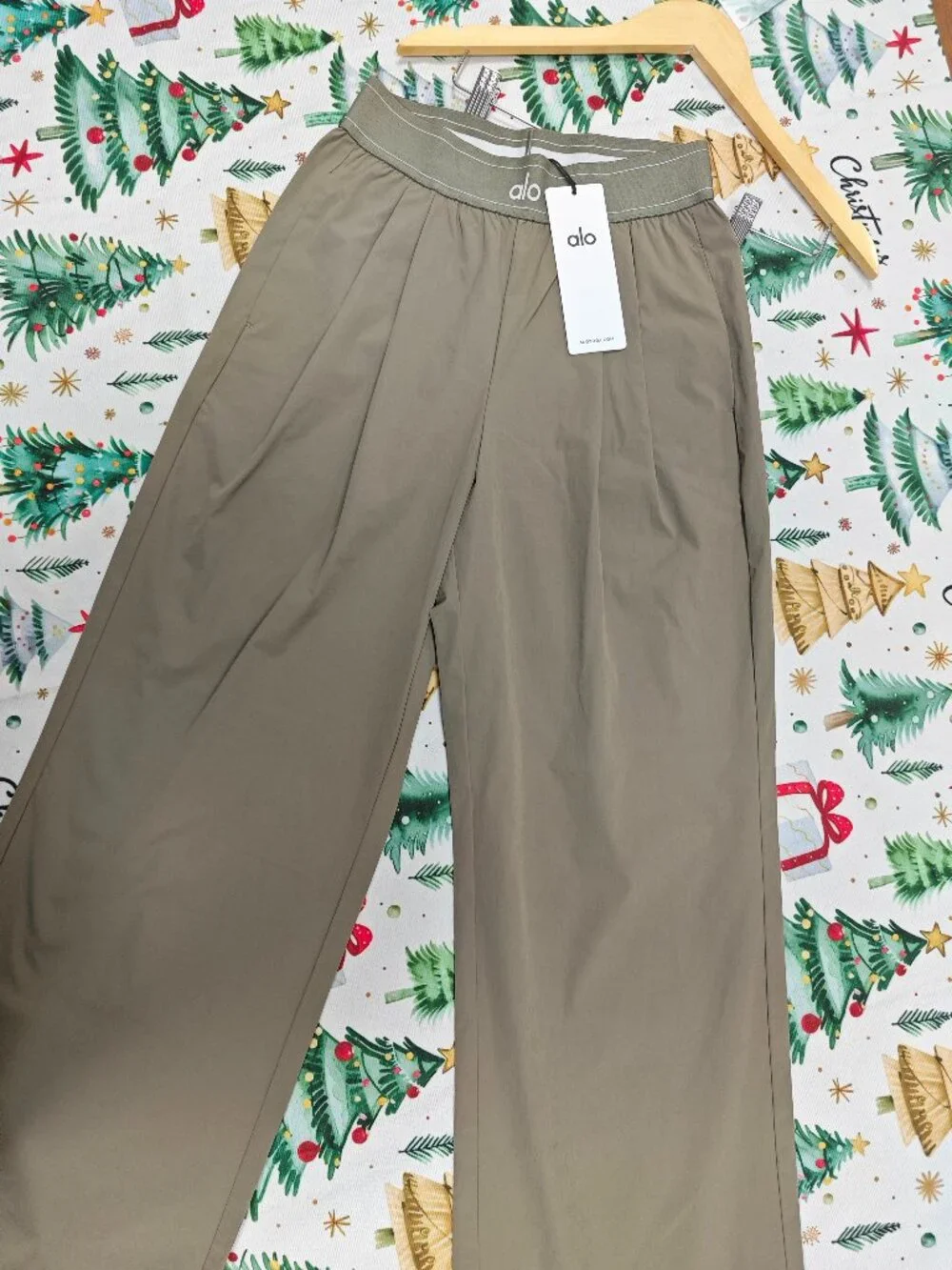 ALO Yoga Suit Up Trouser Olive（Regular 30”）🍻Lightweight Relaxed Fit Minimalist